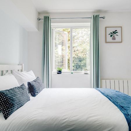 Apartment In Elephant & Castle With Parking London Bagian luar foto
