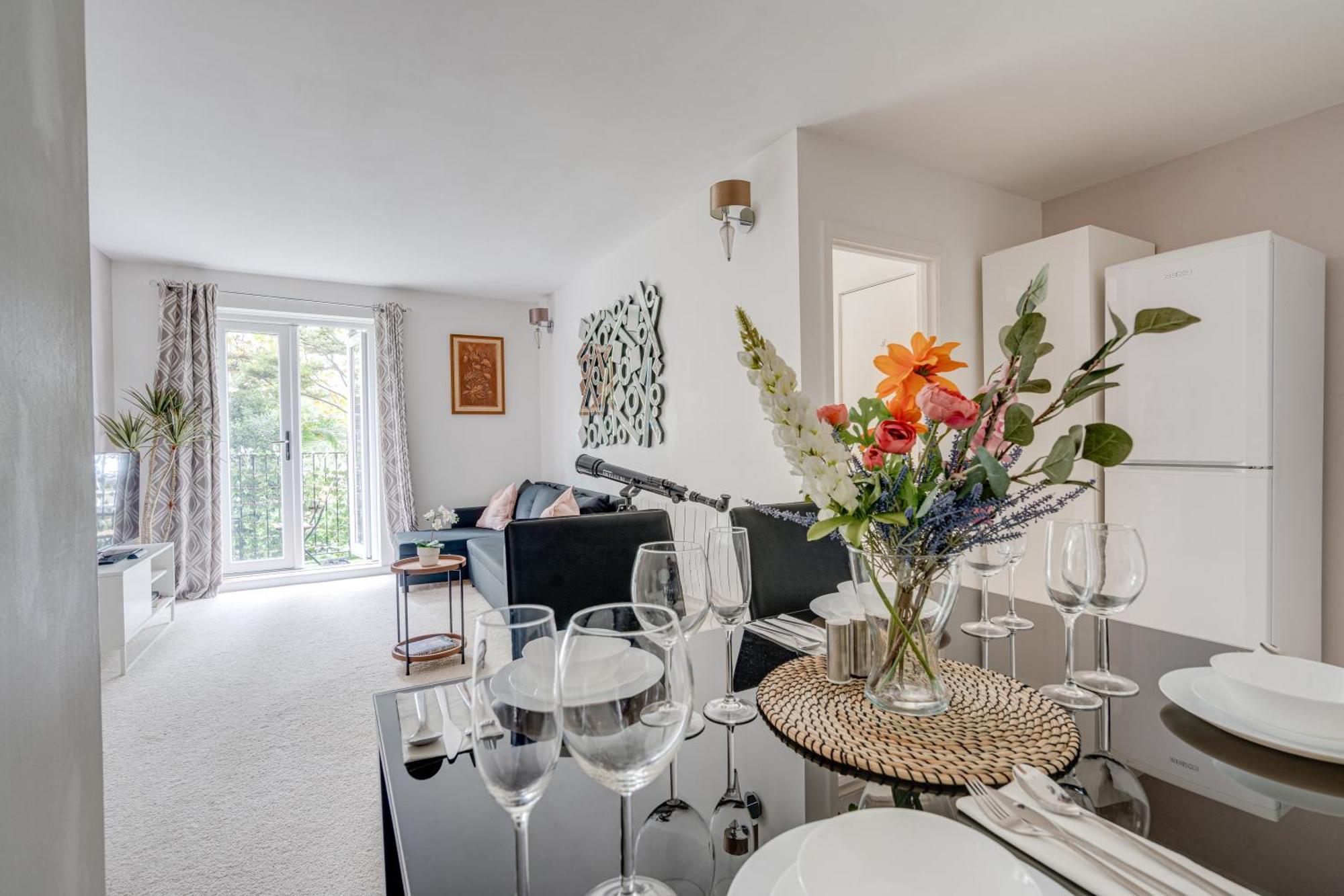 Apartment In Elephant & Castle With Parking London Bagian luar foto