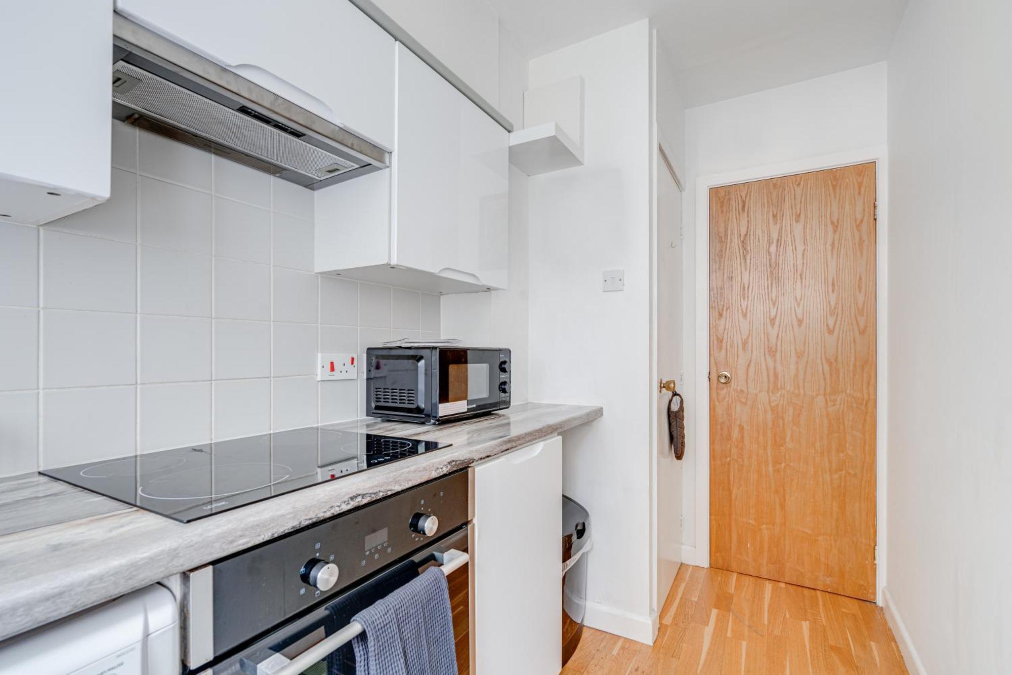 Apartment In Elephant & Castle With Parking London Bagian luar foto